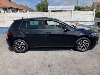 Used Volkswagen Golf 2019 for sale - 79324004: Photo
