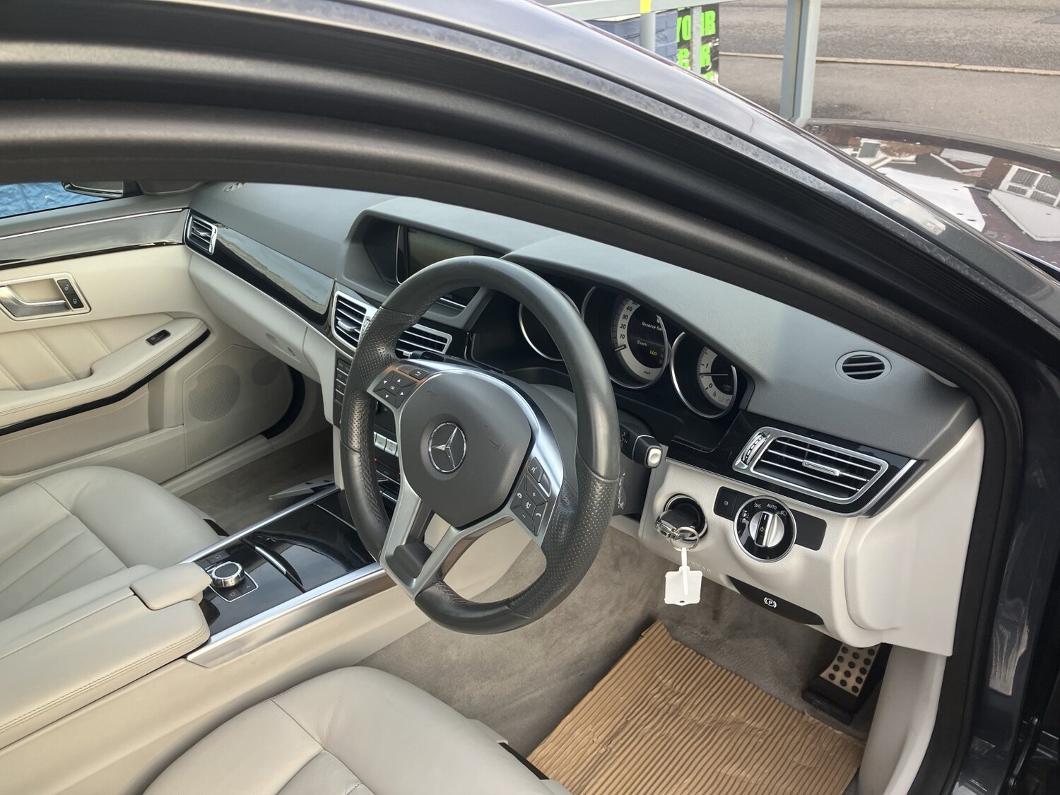 Used Mercedes-Benz E Class 2015 for sale - 77508626: Photo 13