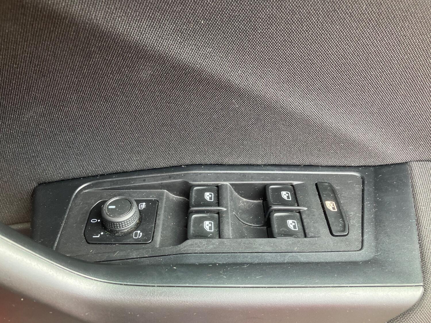 Used Volkswagen T-Roc 2023 for sale - 77508430: Photo 19