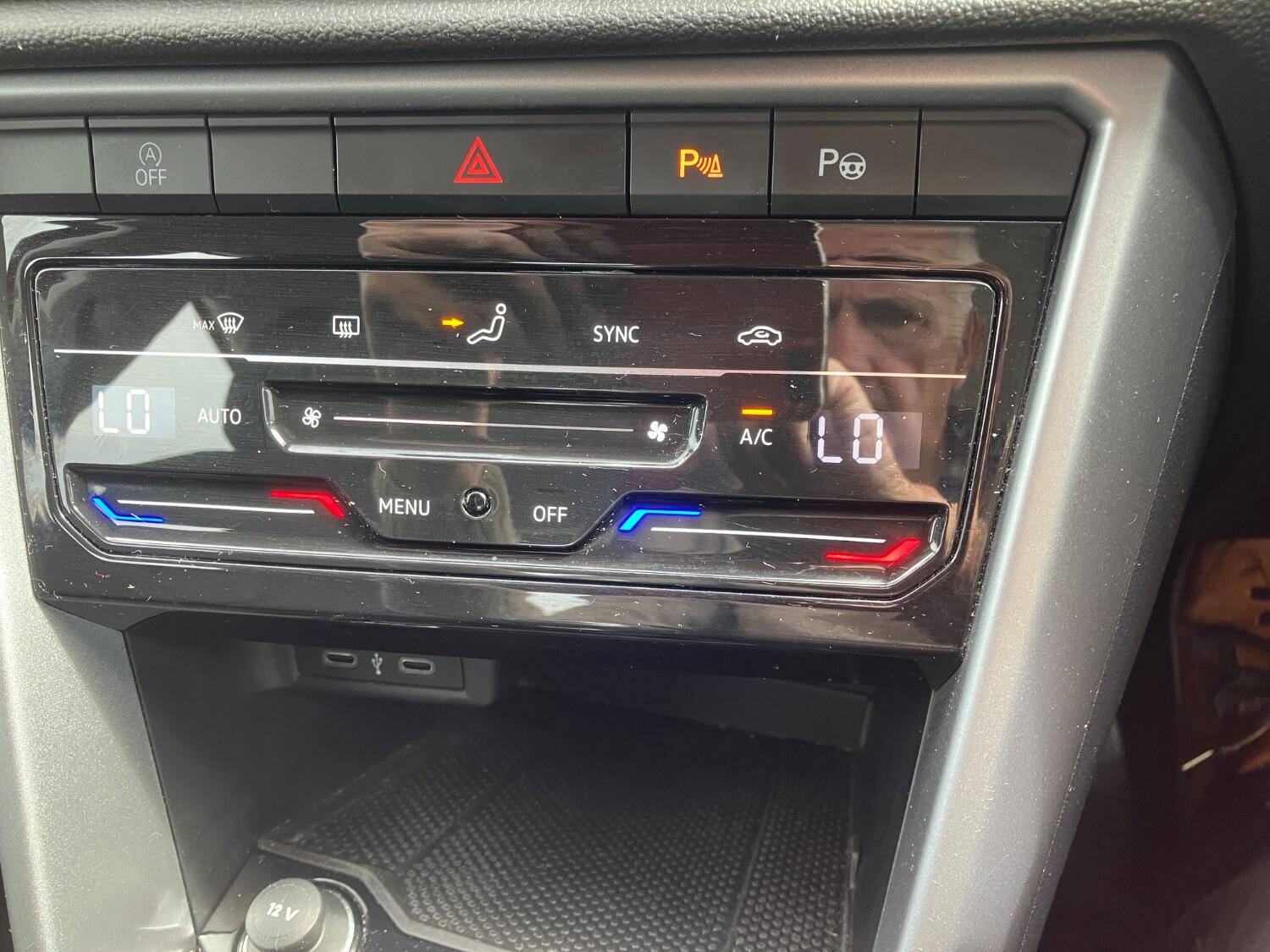 Used Volkswagen T-Roc 2023 for sale - 77508430: Photo 22