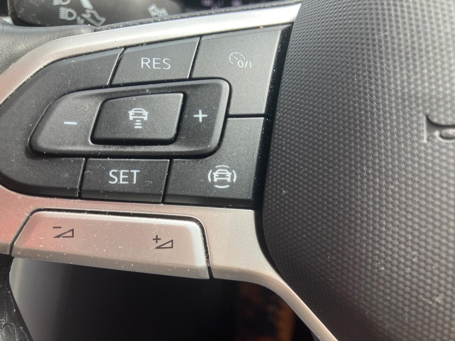 Used Volkswagen T-Roc 2023 for sale - 77508430: Photo 26