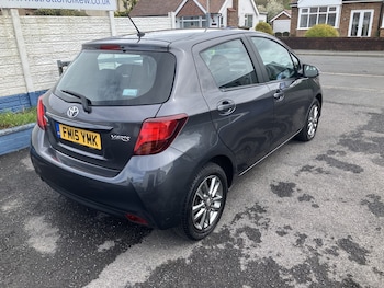 Used Toyota Yaris 2015 for sale - 78640235: Photo