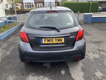 Used Toyota Yaris 2015 for sale - 78640235: Photo