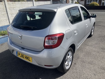 Used Dacia Sandero 2016 for sale - 78640217: Photo