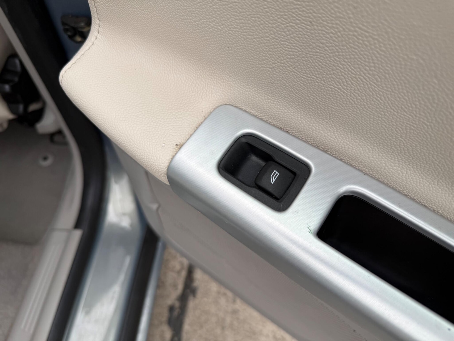 Used Volvo V50 for sale - 78184984: Photo 16