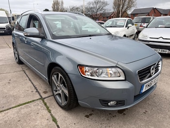 Used Volvo V50 2011 for sale - 78184984: Photo