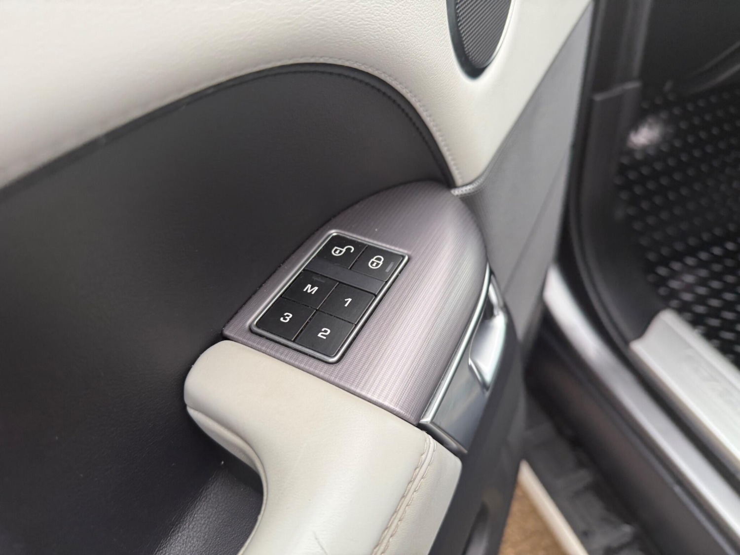 Used Land Rover Range Rover Sport 2015 for sale - 76538619: Photo 25