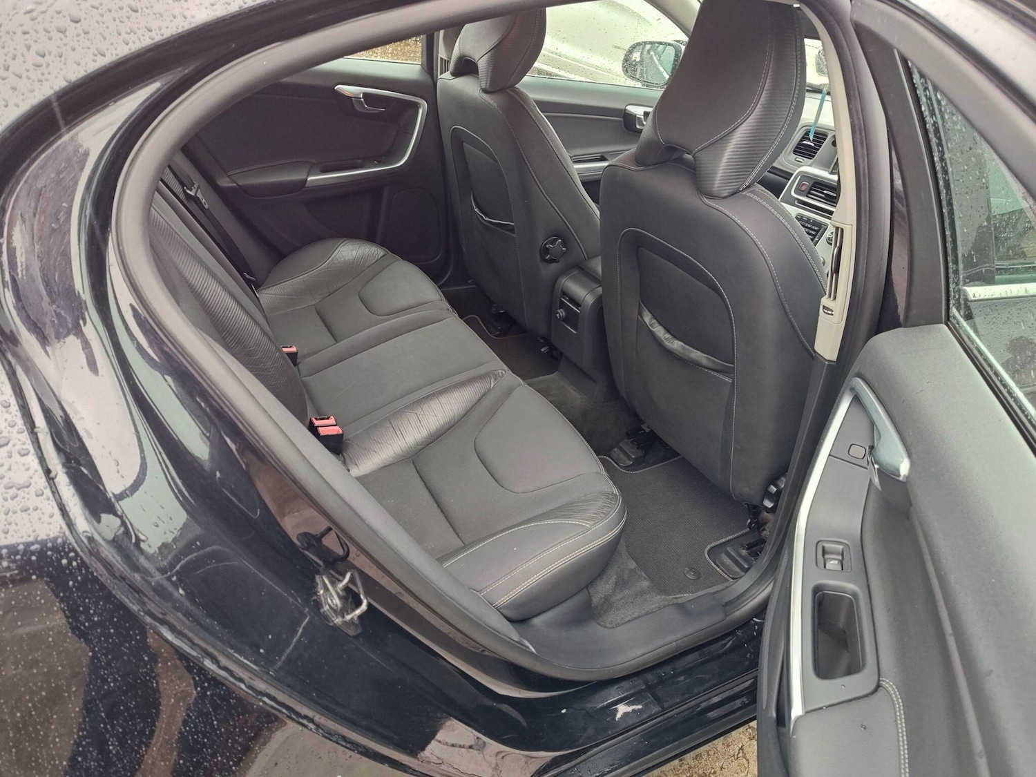 Used Volvo S60 2011 for sale - 77550456: Photo 12