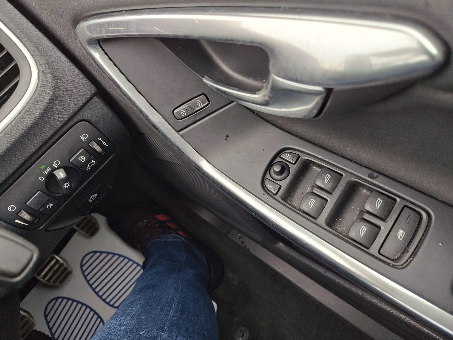 Used Volvo S60 2011 for sale - 77550456: Photo 5