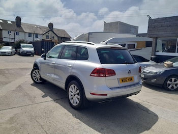 Used Volkswagen Touareg 2012 for sale - 75350646: Photo