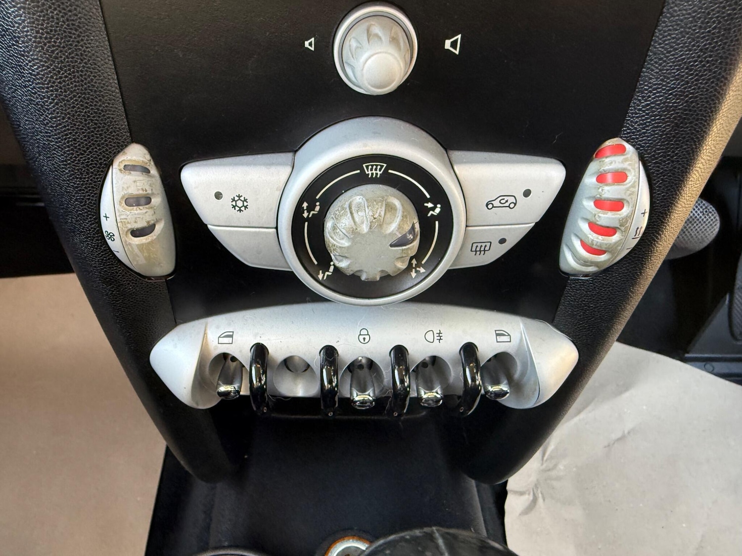 Used MINI Hatch 2009 for sale - 78019098: Photo 9