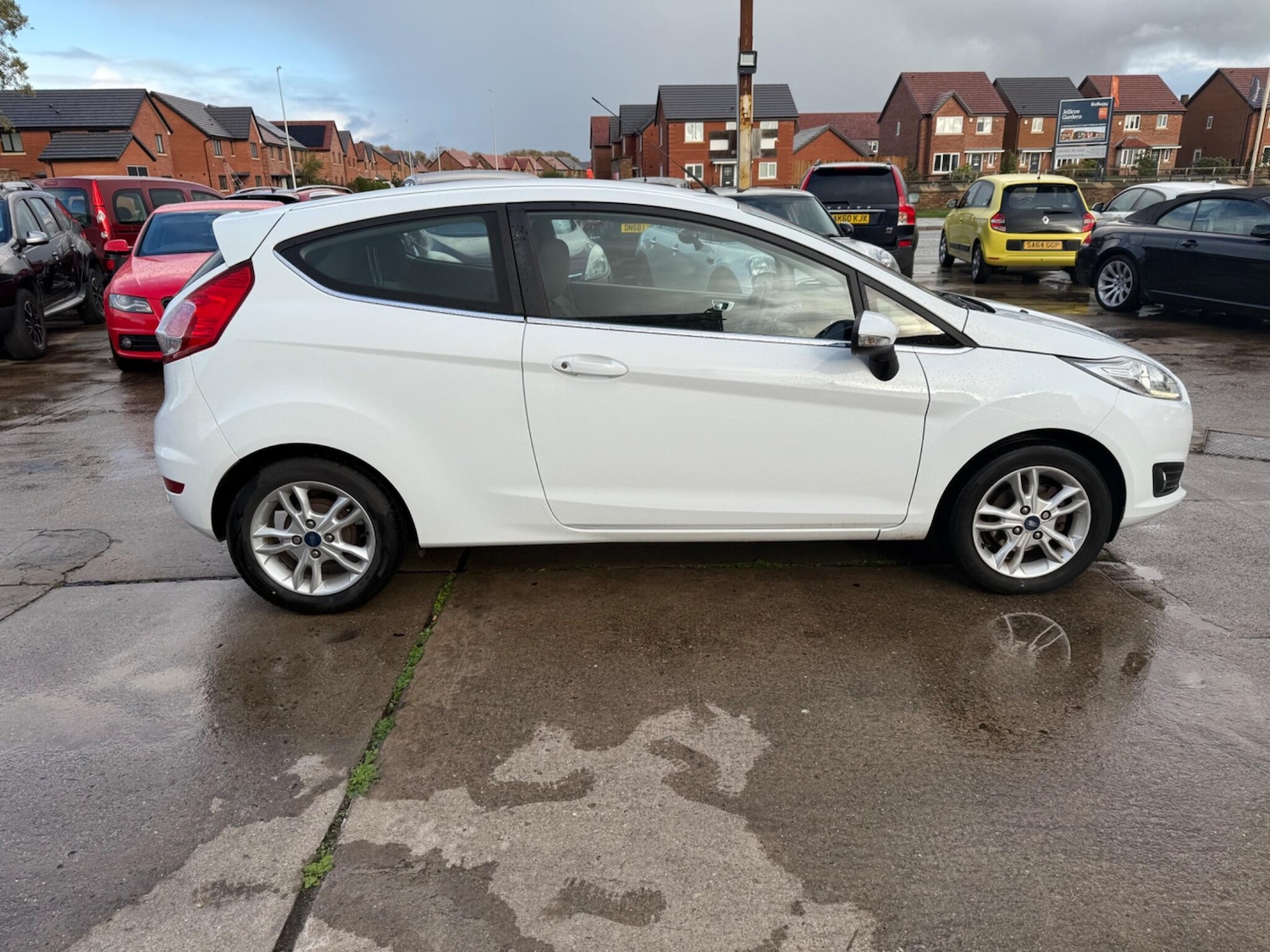 Used Ford Fiesta 2015 for sale - 76370320: Photo 10