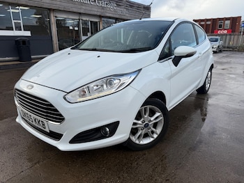 2015 (65) - 1.0T EcoBoost Zetec Euro 6 (s/s) 3dr