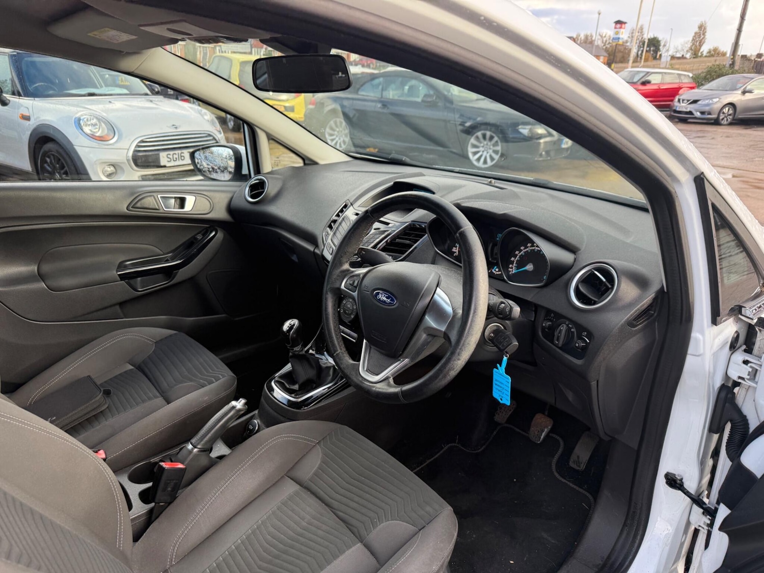 Used Ford Fiesta 2015 for sale - 76370320: Photo 6