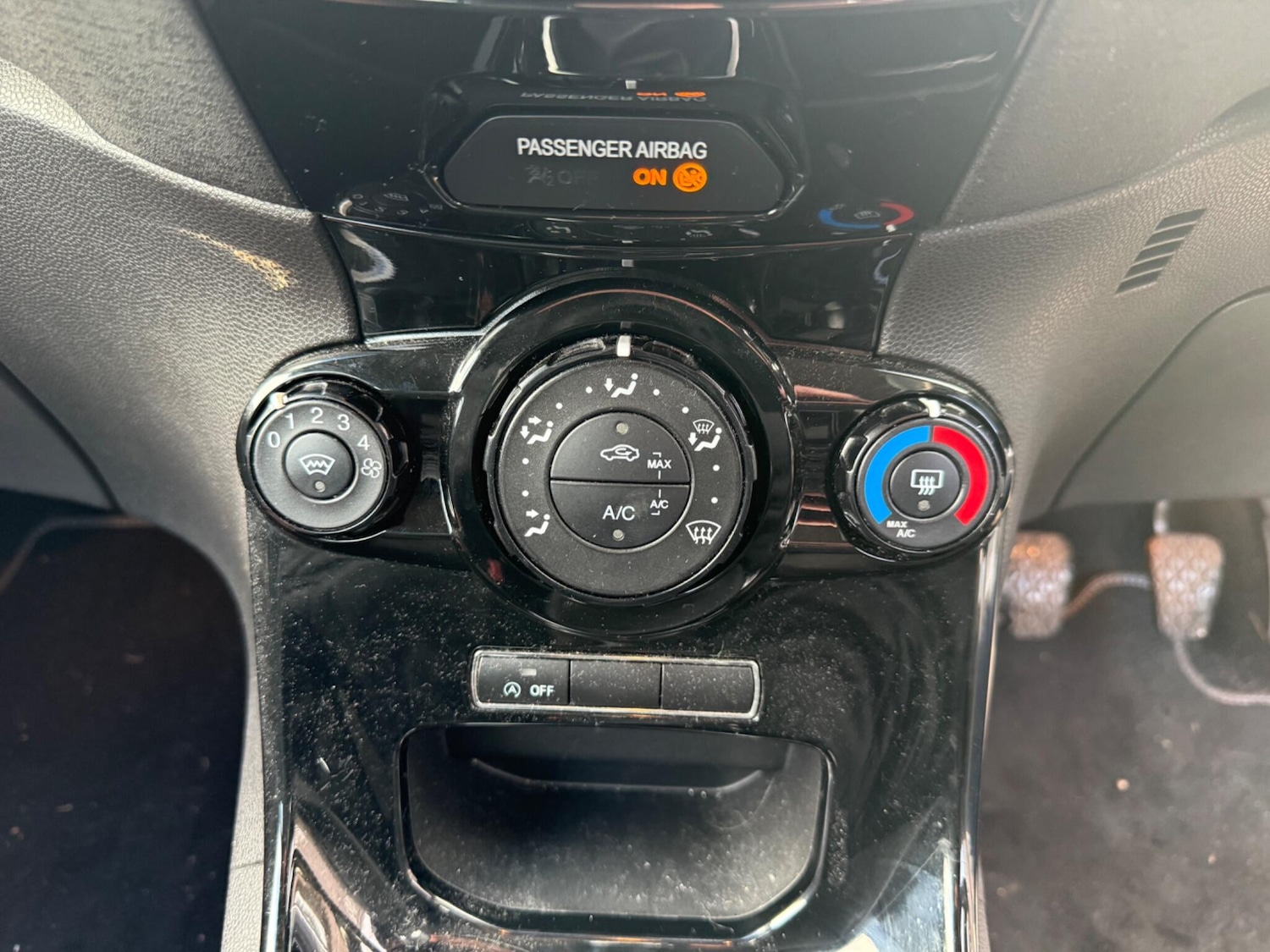 Used Ford Fiesta 2015 for sale - 76370320: Photo 7