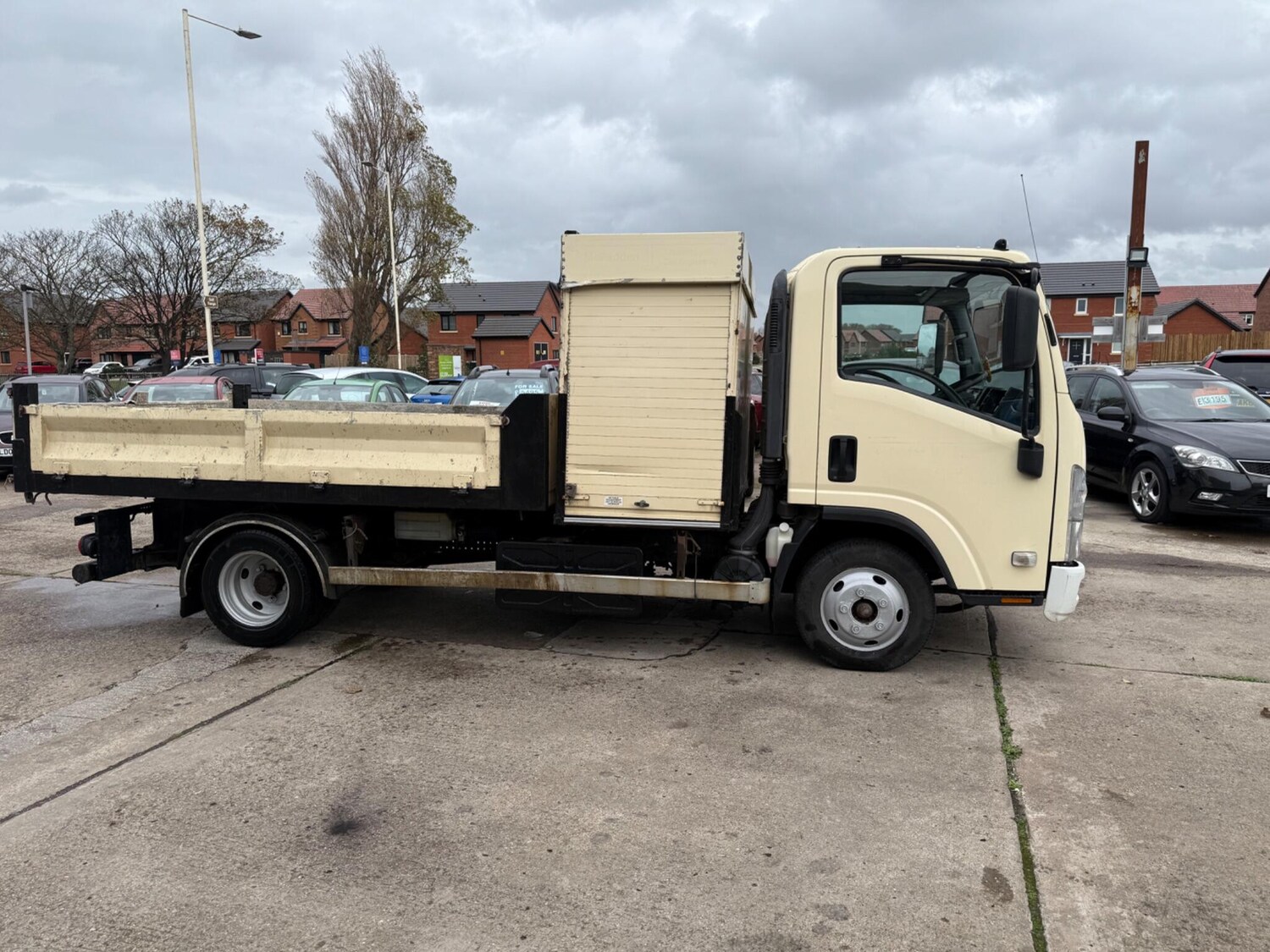 Used Isuzu Forward 2015 for sale - 76432683: Photo 12