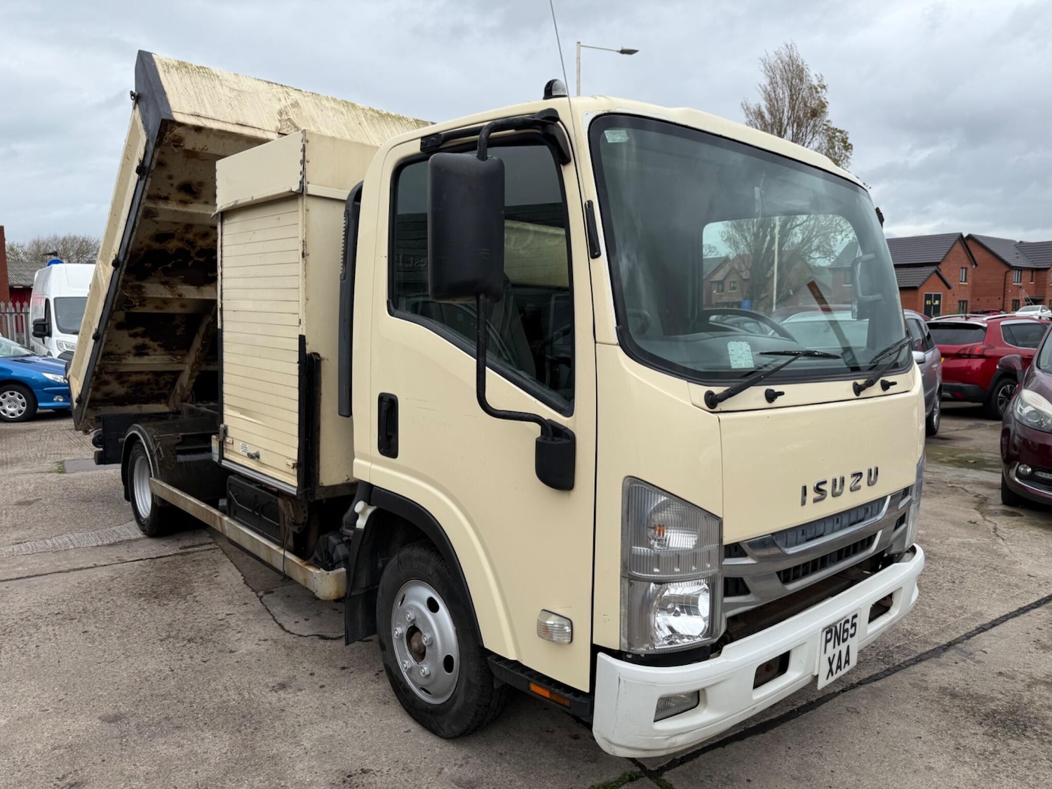 Used Isuzu Forward 2015 for sale - 76432683: Photo 4
