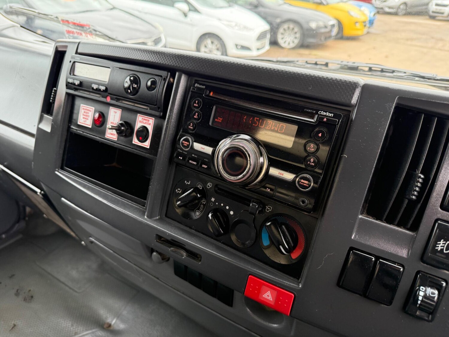 Used Isuzu Forward 2015 for sale - 76432683: Photo 6