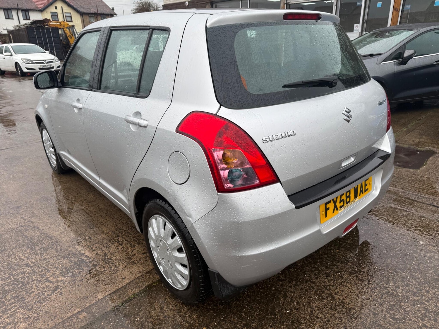 Used Suzuki Swift 2008 for sale - 77468073: Photo 2