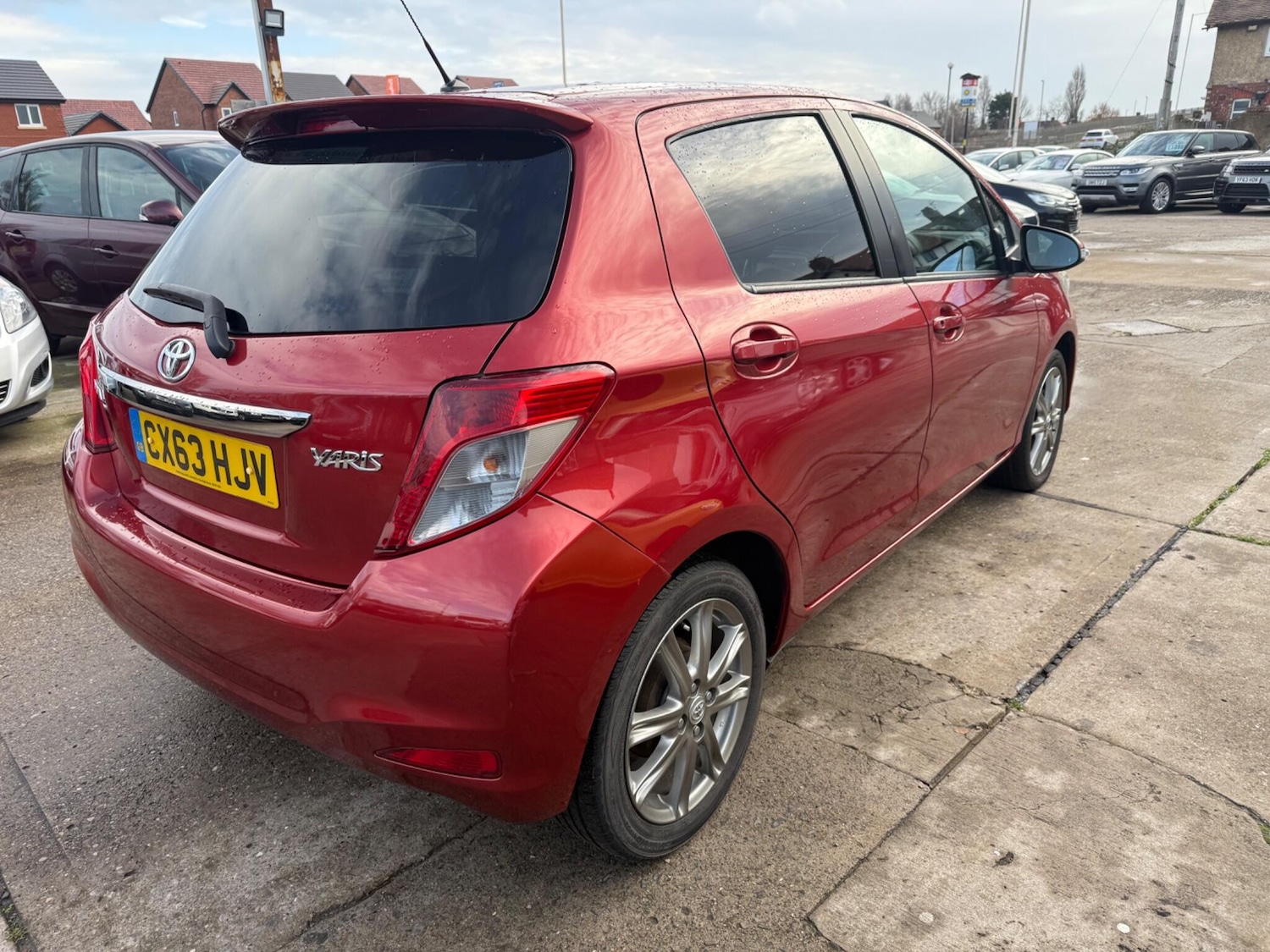 Used Toyota Yaris 2013 for sale - 76832761: Photo 3