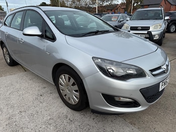 Used Vauxhall Astra 2012 for sale - 76215575: Photo