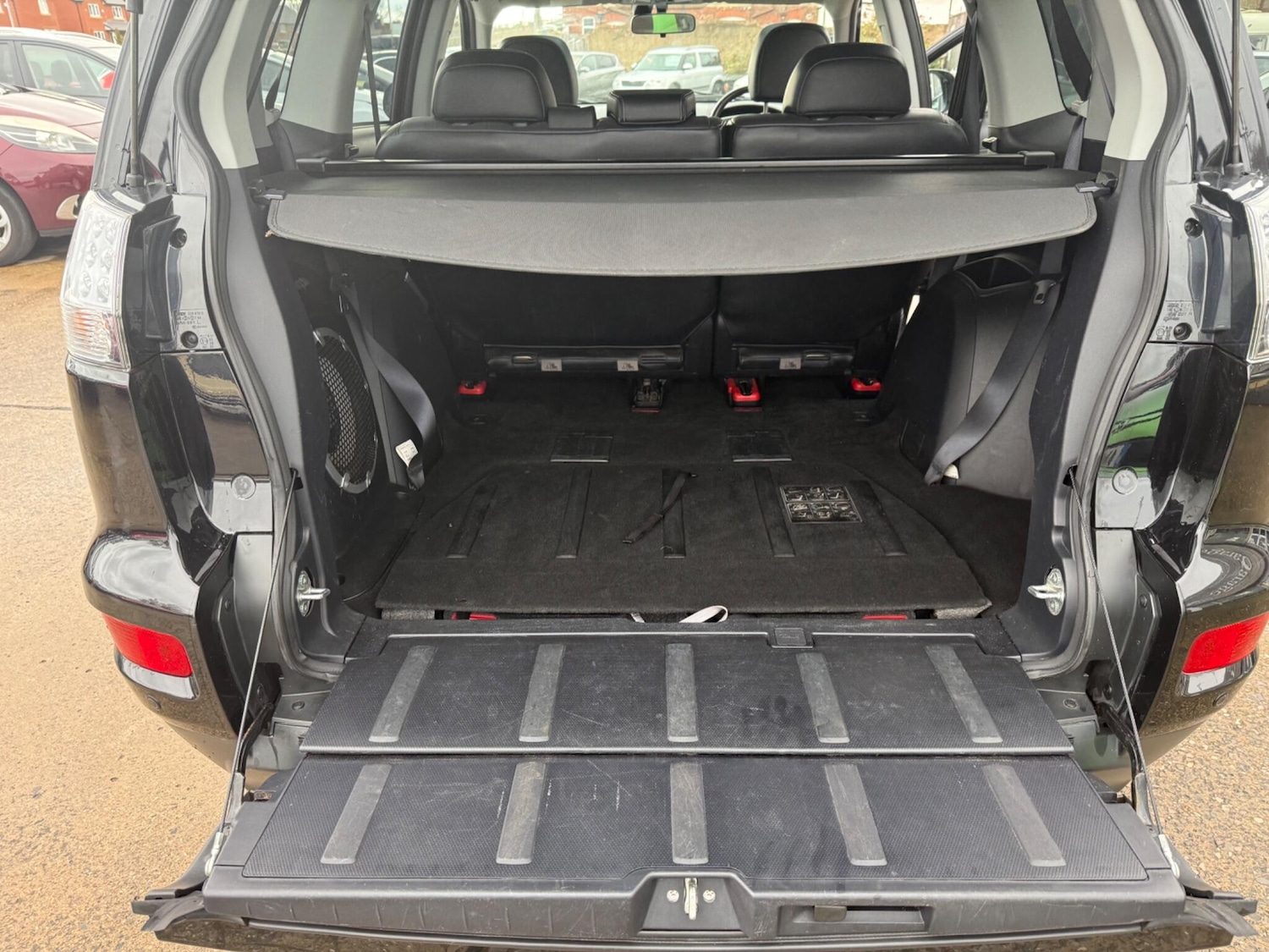 Used Mitsubishi Outlander 2011 for sale - 76457572: Photo 16