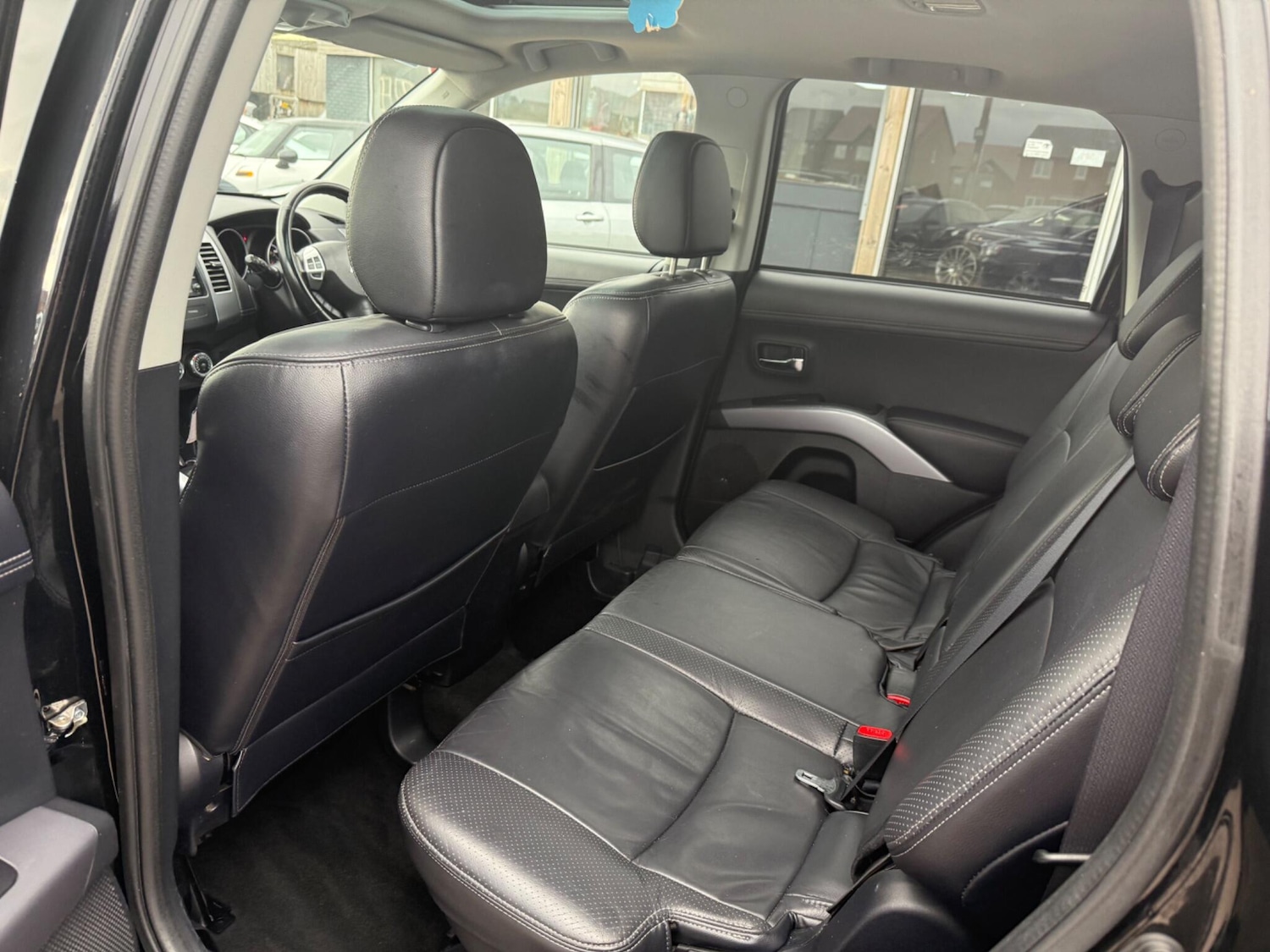 Used Mitsubishi Outlander 2011 for sale - 76457572: Photo 28