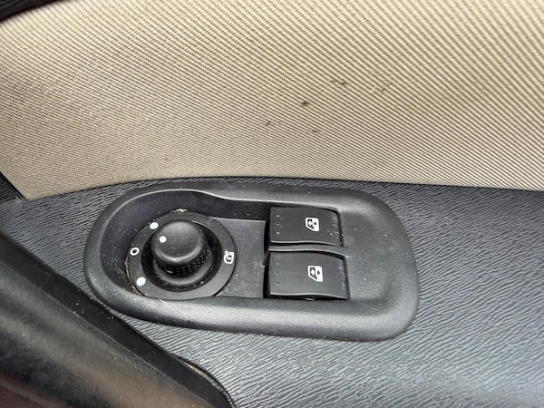 Used Renault Kangoo 2012 for sale - 76151178: Photo 9