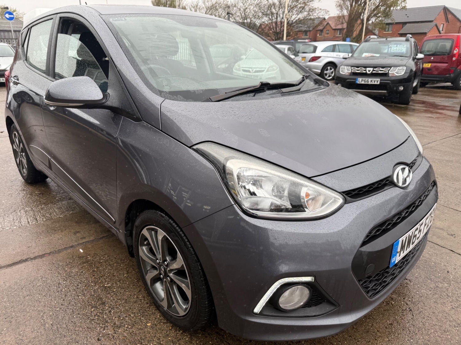Used Hyundai i10 2015 for sale - 76336060: Photo 3