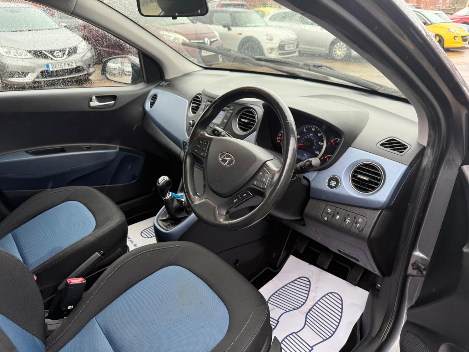 Used Hyundai i10 2015 for sale - 76336060: Photo 4