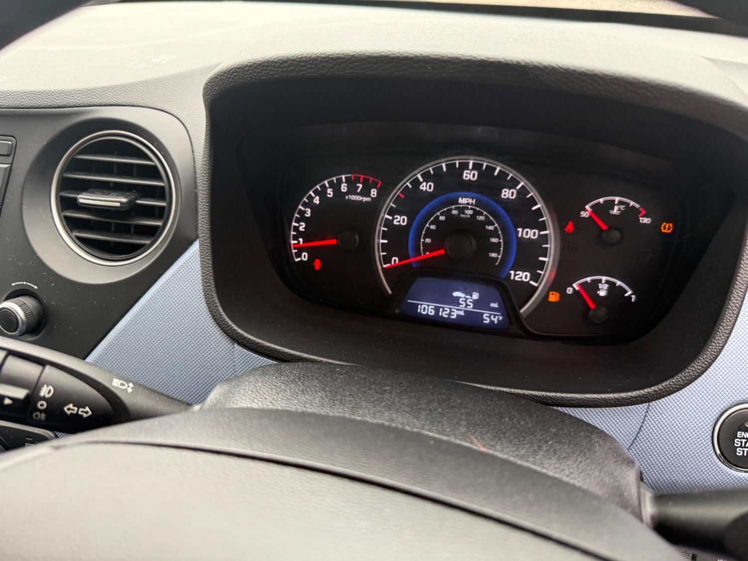 Used Hyundai i10 2015 for sale - 76336060: Photo 5