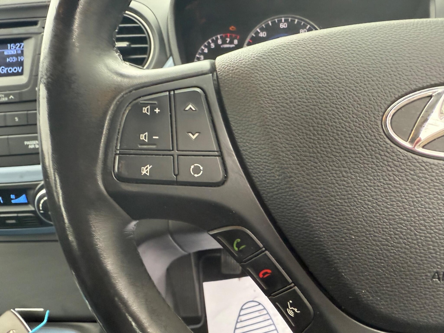 Used Hyundai i10 2015 for sale - 76336060: Photo 7
