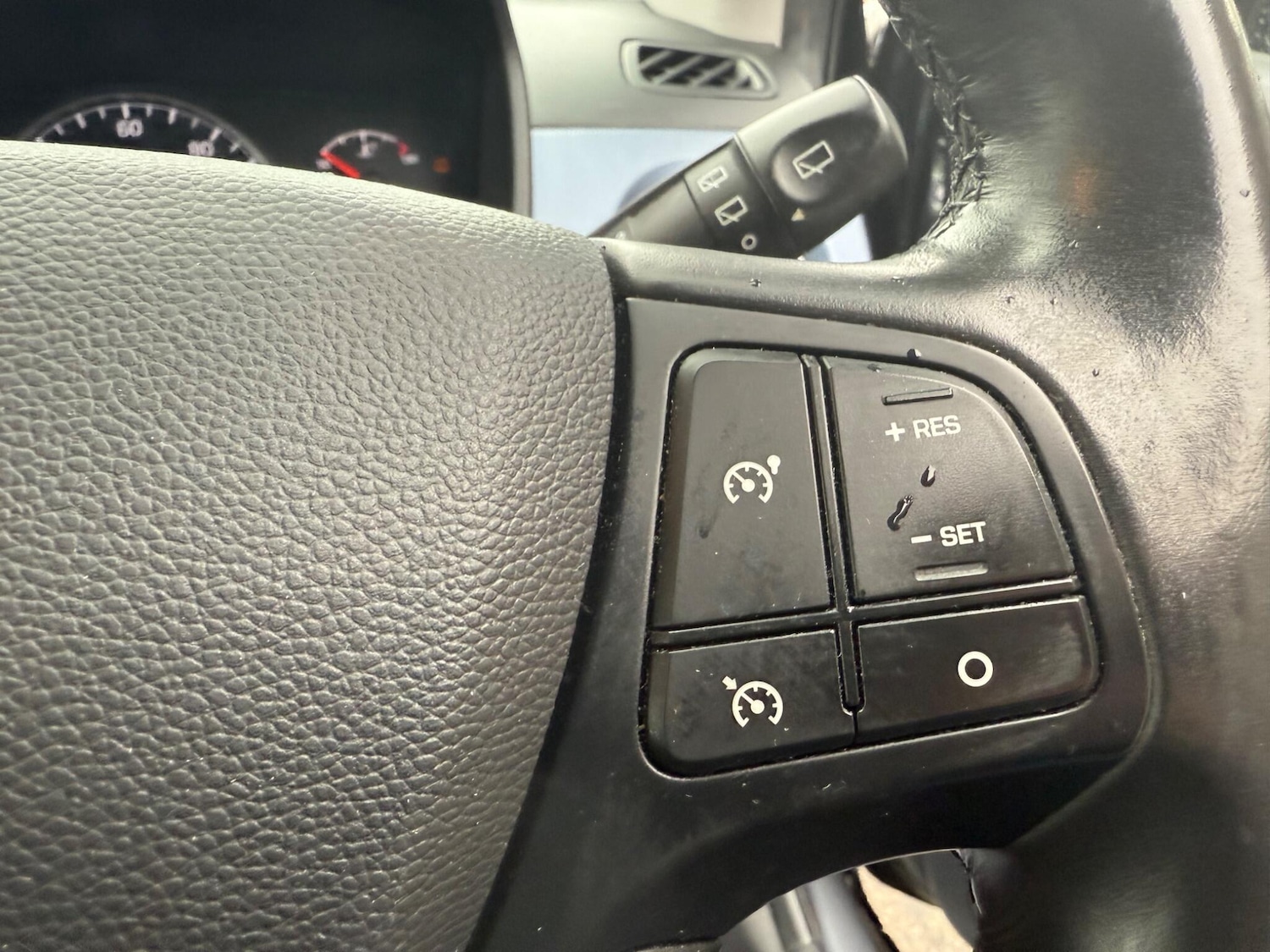 Used Hyundai i10 2015 for sale - 76336060: Photo 8