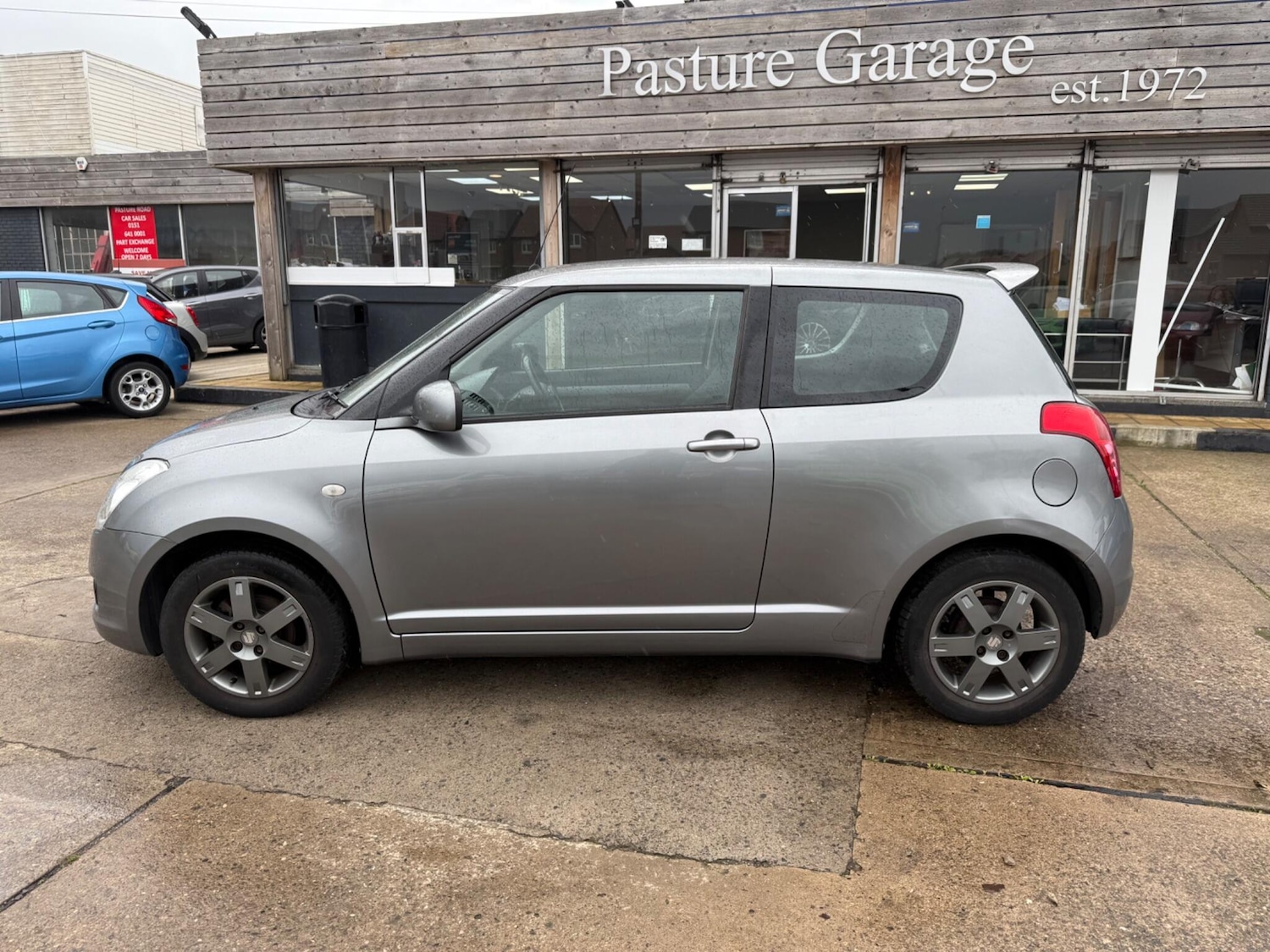 Used Suzuki Swift 2009 for sale - 76432699: Photo 15