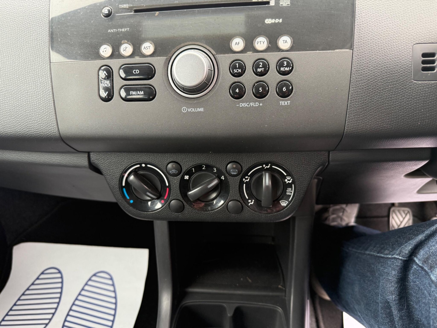 Used Suzuki Swift 2009 for sale - 76432699: Photo 6