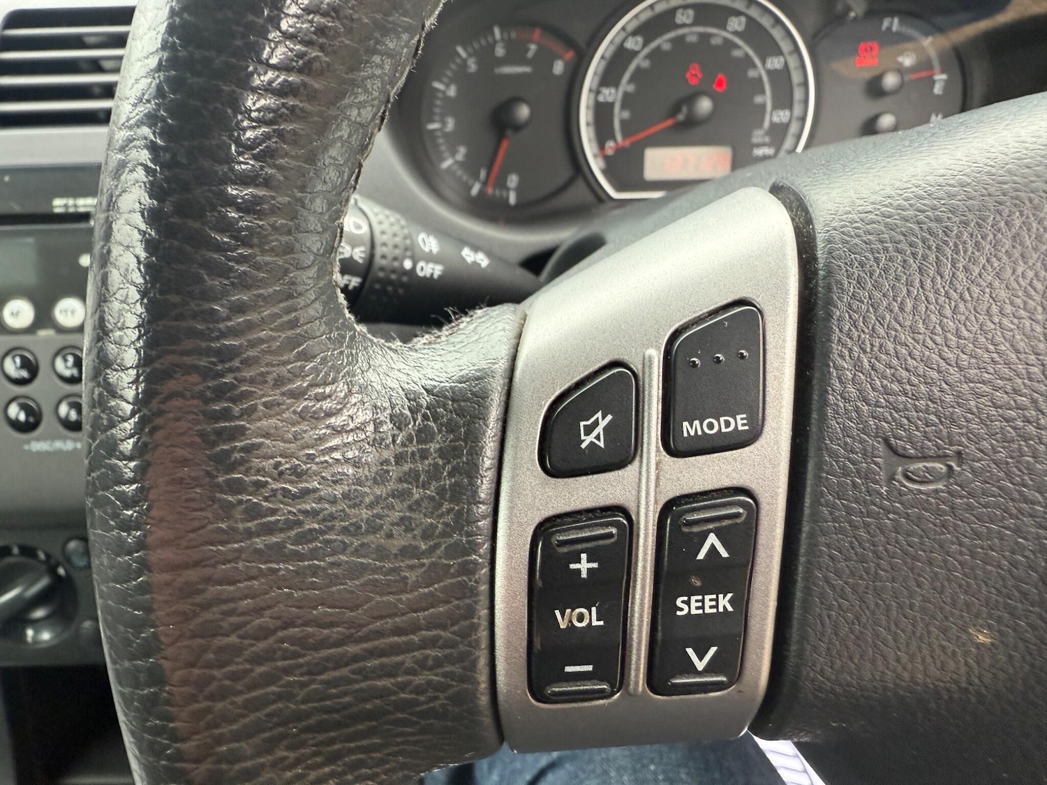 Used Suzuki Swift 2009 for sale - 76432699: Photo 9