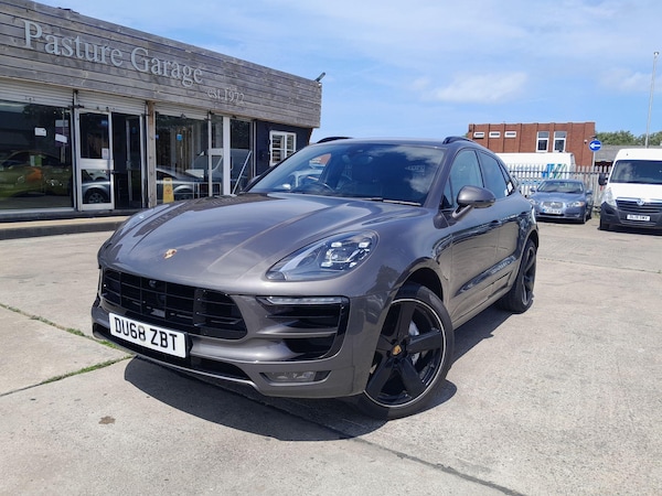 Used Porsche Macan 2018 for sale - 75601423: Photo 1