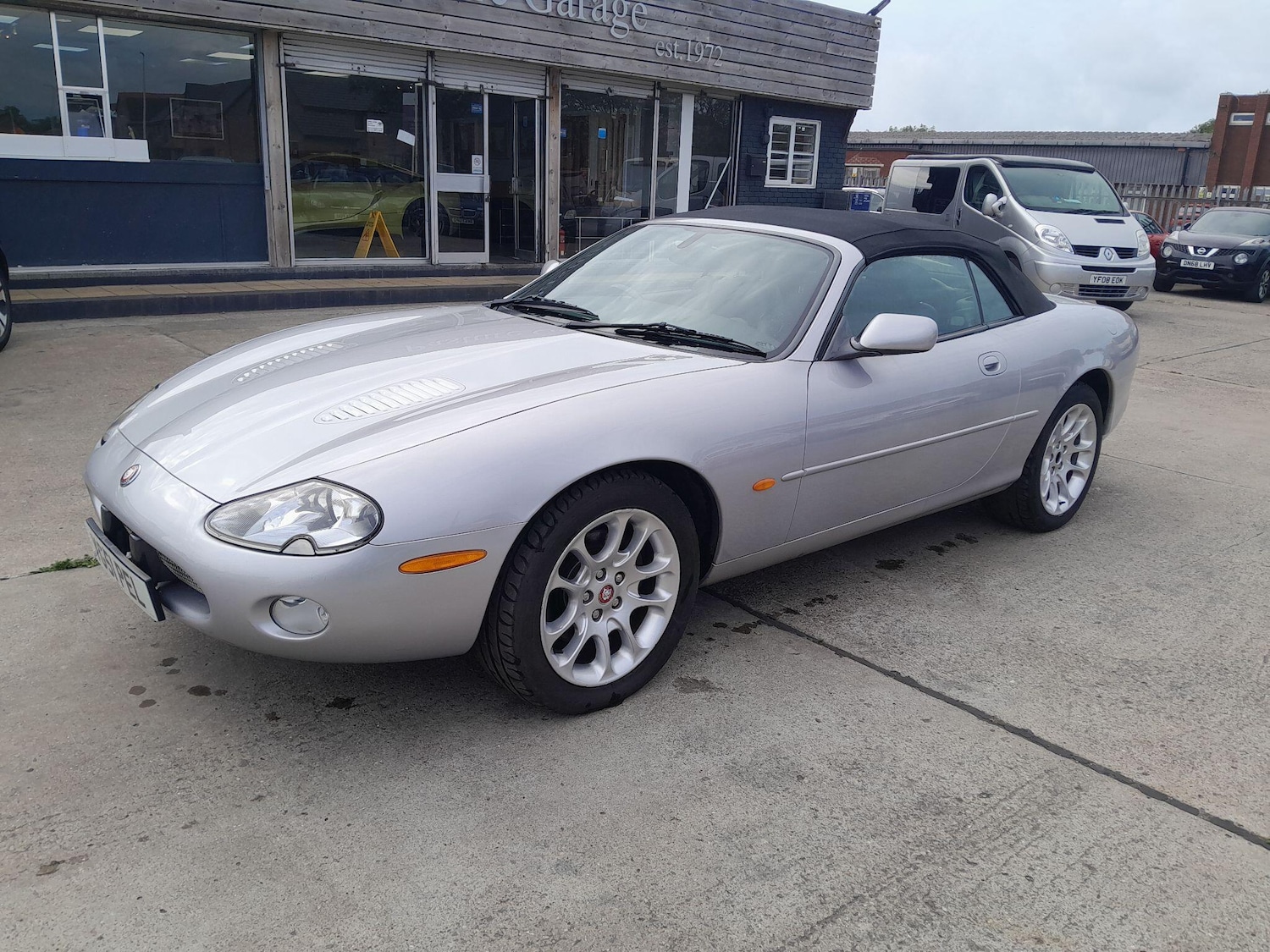 Used Jaguar XKR for sale - 76476580: Photo 11