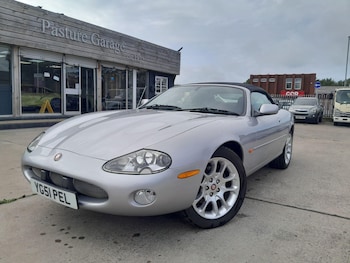 Used Jaguar XKR 2002 for sale - 76476580: Photo