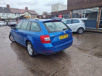 Used Skoda Octavia 2018 for sale - 77549564: Photo