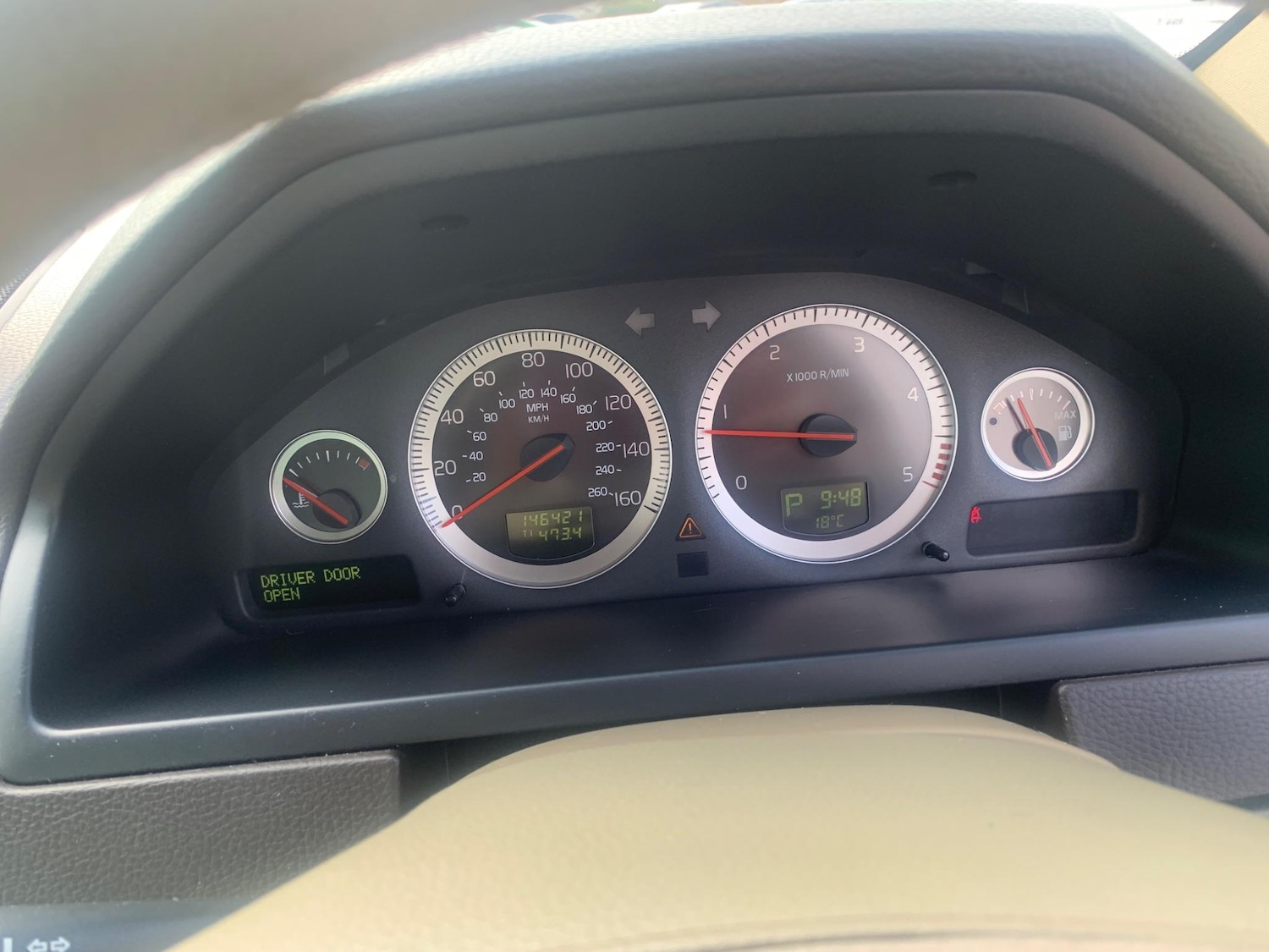 Used Volvo XC90 2010 for sale - 76992851: Photo 7