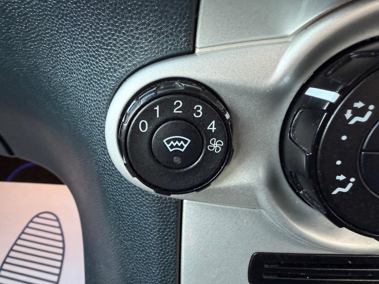 Used Ford Fiesta 2011 for sale - 76389326: Photo 12