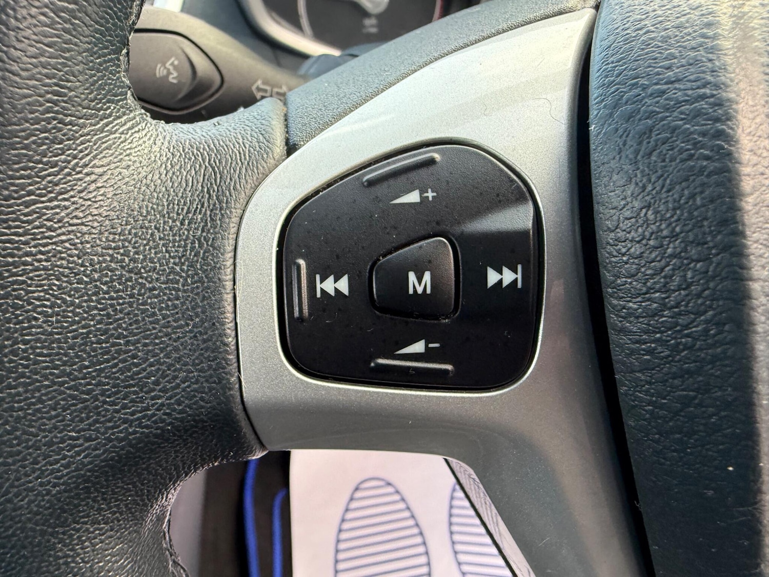 Used Ford Fiesta 2011 for sale - 76389326: Photo 8