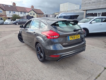 Used Ford Focus 2016 for sale - 79609318: Photo