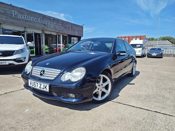 Used Mercedes-Benz C Class 2007 for sale - 79464793: Photo