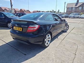 Used Mercedes-Benz C Class 2007 for sale - 79464793: Photo