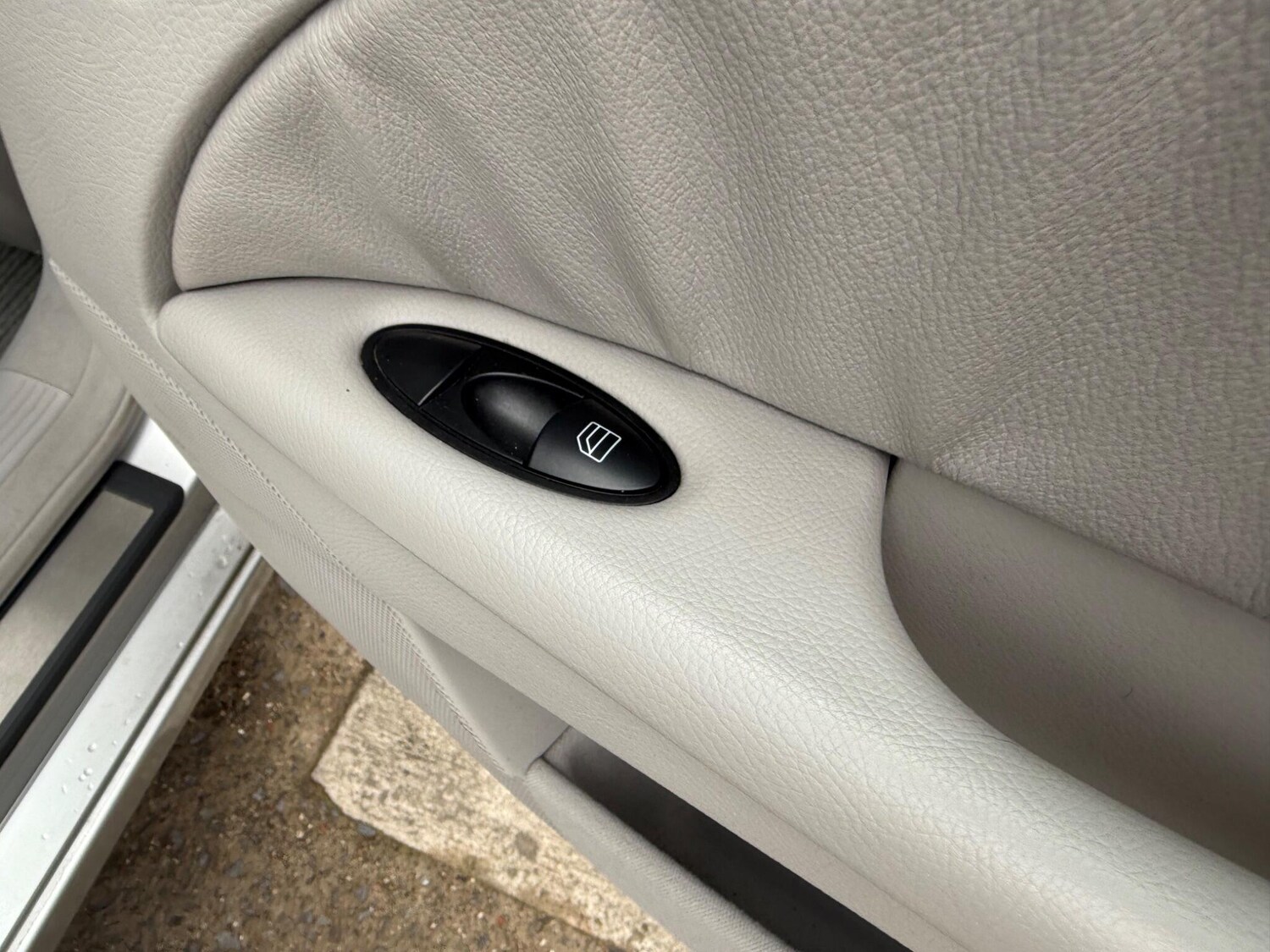 Used Mercedes-Benz E Class for sale - 77671695: Photo 15