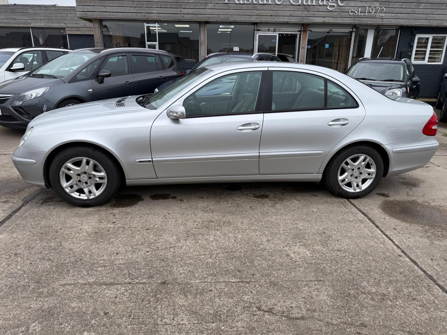 Used Mercedes-Benz E Class for sale - 77671695: Photo 20