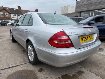 Used Mercedes-Benz E Class 2004 for sale - 77671695: Photo