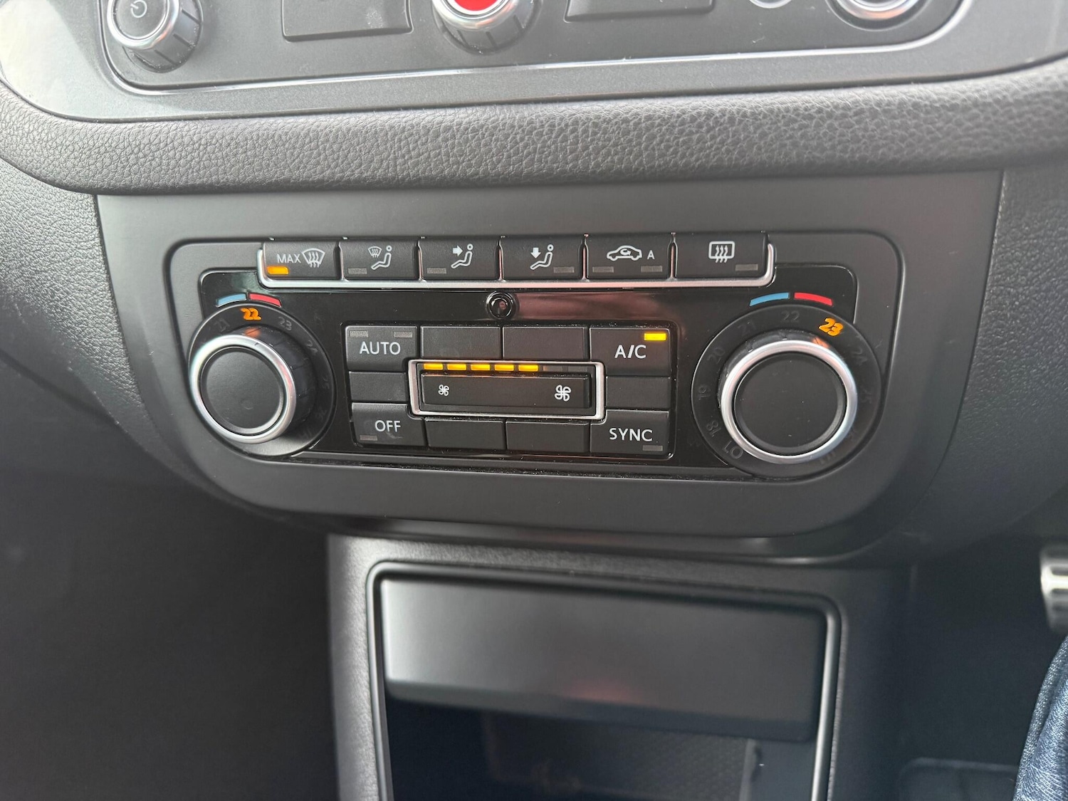 Used Volkswagen Tiguan 2015 for sale - 76965662: Photo 7